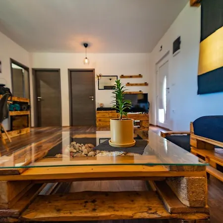 Miss Madleen * Kršan